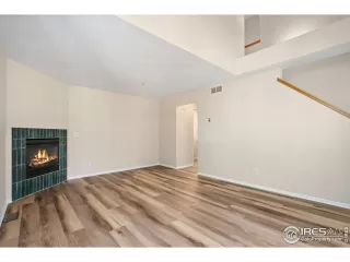Photo #5: 1043198 Listing