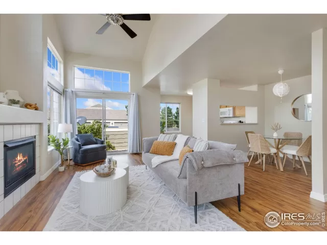 MLS: 1043204 Condo For Sale