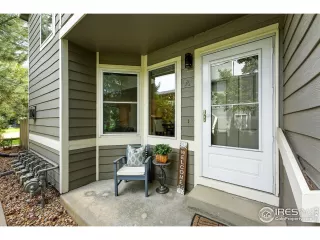 Photo #4: 1043221 Listing