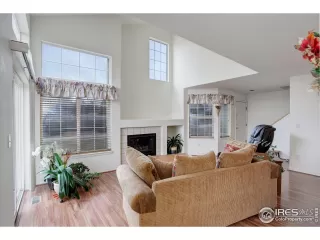 Photo #4: 1043277 Listing