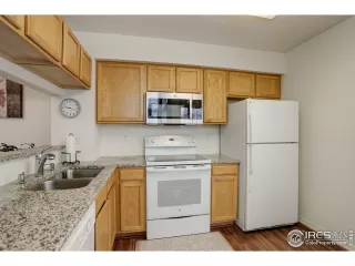Photo #6: 1043277 Listing