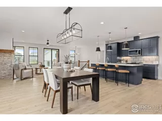 Photo #6: 1043304 Listing