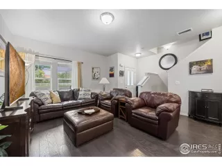 Photo #3: 1043320 Listing