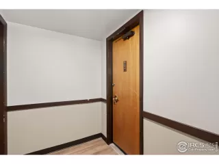 Photo #2: 1043331 Listing