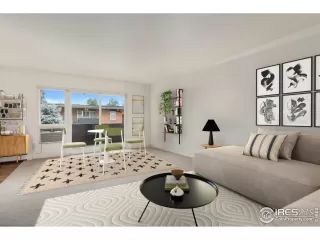 Photo #4: 1043331 Listing