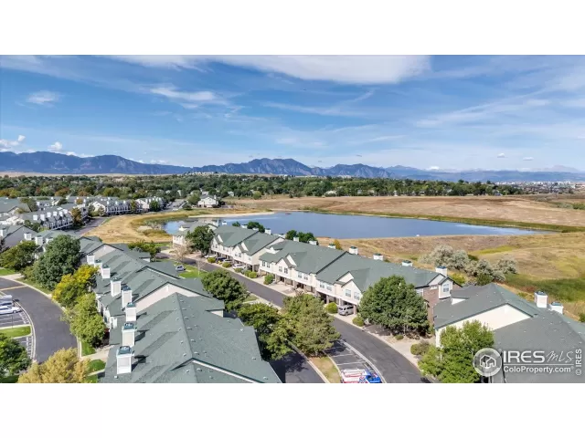 MLS: 1043335 Condo For Sale