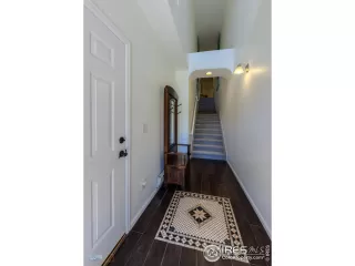 Photo #3: 1043365 Listing