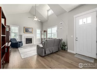 Photo #6: 1043390 Listing