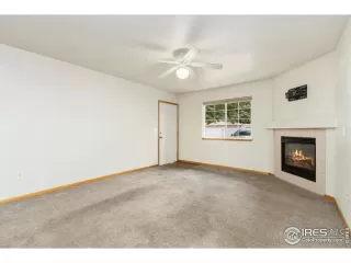 Photo #3: 1043407 Listing