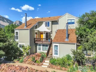 Photo #2: 1043444 Listing