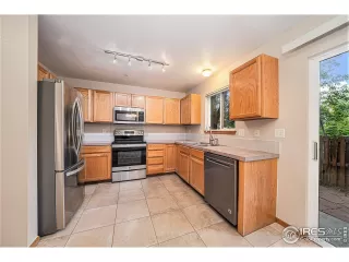 Photo #6: 1043450 Listing