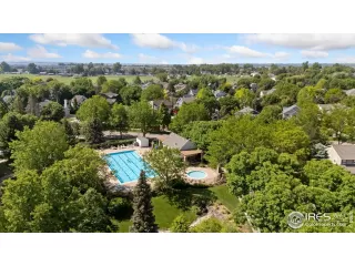 Photo #2: 1043467 Listing