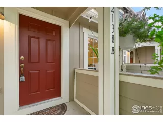 Photo #6: 1043467 Listing