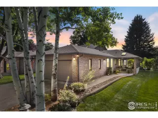 Photo #2: 1043492 Listing