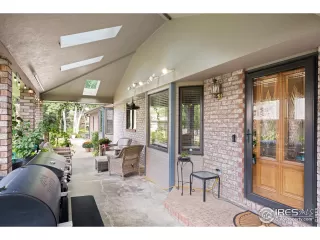 Photo #6: 1043492 Listing