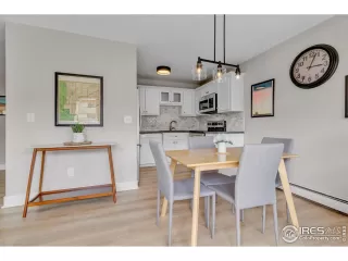 Photo #5: 1043553 Listing