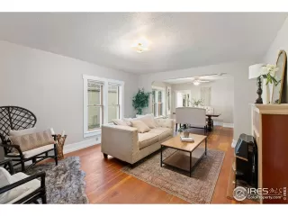 Photo #4: 1043567 Listing