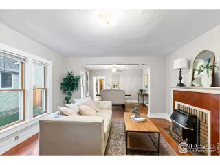 Photo #6: 1043567 Listing