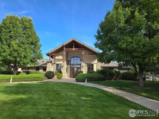 Photo #4: 1043660 Listing