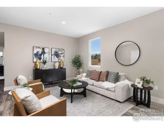 MLS: 1043678 Condo For Sale