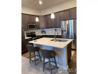 Photo #5: 1043682 Listing