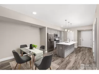 Photo #3: 1043690 Listing