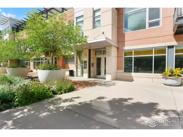 MLS: 1043700 Condo For Sale