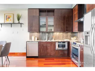 Photo #4: 1043700 Listing 