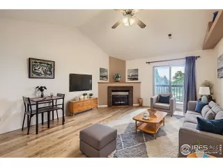 Photo #3: 1043704 Listing