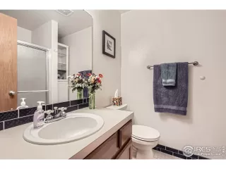 Photo #6: 1043704 Listing