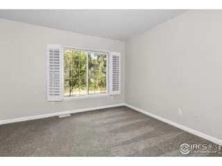 Photo #4: 1043736 Listing