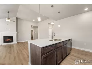 Photo #1: 1043757 Listing