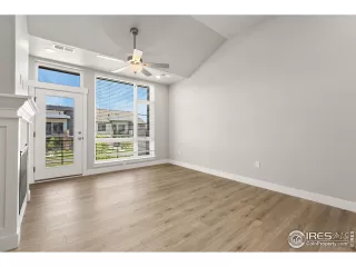 Photo #6: 1043758 Listing