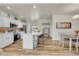 Photo #6: 1043765 Listing 