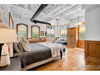 Photo #4: 1043768 Listing 