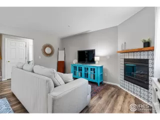 Photo #2: 1043785 Listing