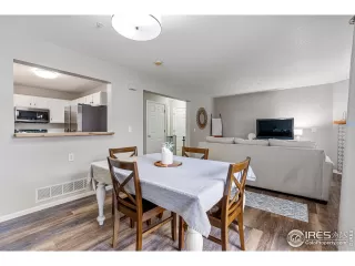 Photo #5: 1043785 Listing