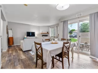 Photo #6: 1043785 Listing