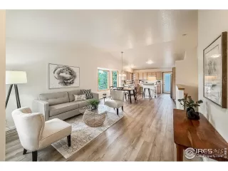 Photo #1: 1043810 Listing