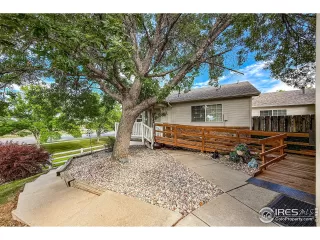 Photo #5: 1043810 Listing