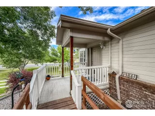 Photo #6: 1043810 Listing