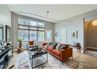 Photo #6: 1043817 Listing 