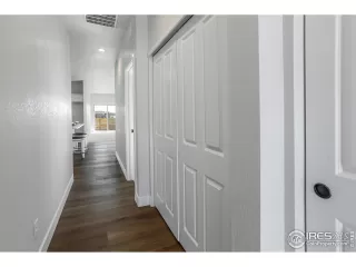 Photo #4: 1043818 Listing