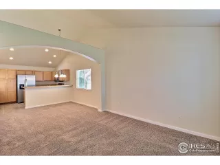 Photo #6: 1043835 Listing 