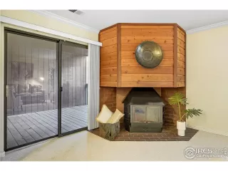 Photo #5: 1043909 Listing 