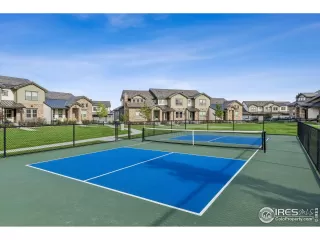 Photo #6: 1043967 Listing