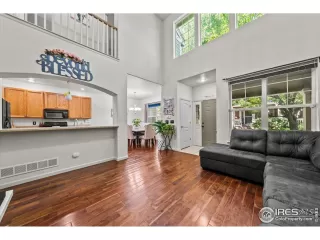 Photo #6: 1044005 Listing 