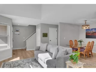 Photo #6: 1044033 Listing 