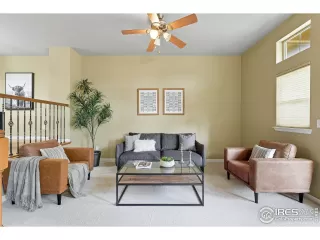 Photo #3: 1044038 Listing