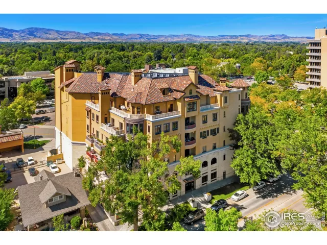 MLS: 1044078 Condo For Sale